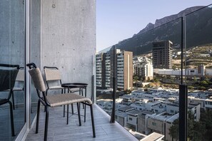 Property grounds - Modern Stay w/ Pool, Balcony & Mountain Views (Santa Catarina)