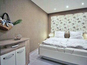 2 bedrooms, Internet