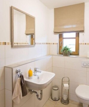 Shower - in the holiday home Vorbergblick (Reichersbeuern)