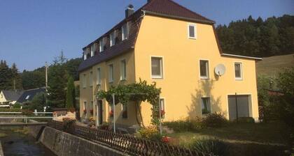 Am Holundergrund