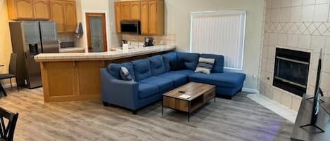 Smart TV, fireplace