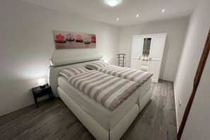 2 habitaciones, wifi gratis y ropa de cama 