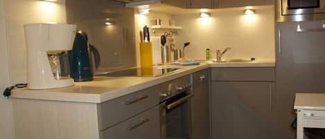 冰箱、烤箱、炉灶、洗碗机