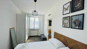 1 bedroom, WiFi, bed sheets