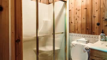 Een douche, handdoeken