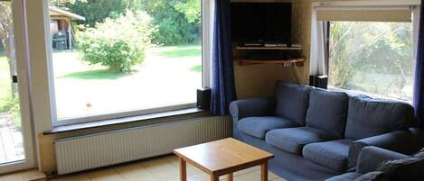 TV connectée, table de tennis de table