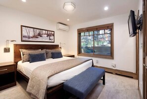 3 habitaciones, caja de seguridad en la habitación y escritorio 