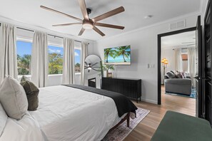 8 室のベッドルーム、アイロン / アイロン台、WiFi (無料)、ベッドシーツ