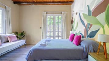 4 bedrooms, desk, iron/ironing board, travel crib