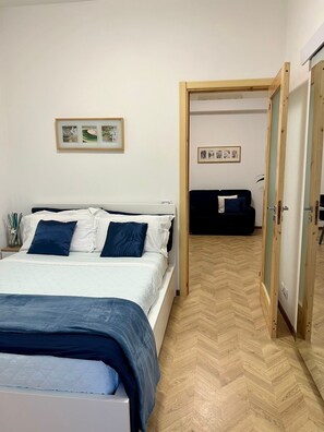 1 bedroom, iron/ironing board, travel crib, WiFi - VINC & PINA Home Apartment located in Rome    (Roma)