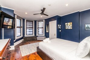 5 bedrooms, desk, iron/ironing board, WiFi