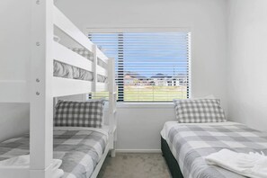 3 Schlafzimmer, Bügeleisen/Bügelbrett, Reisekinderbett, WLAN