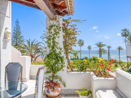 Luxurious Duplex in Estepona, Gardens & Pools