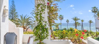 Duplex Luxueux à Estepona, Jardin & Piscines