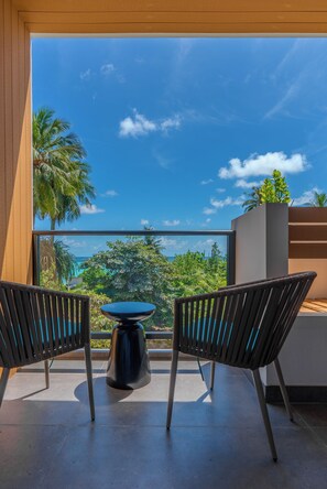 Coffres-forts dans les chambres, bureau, rideaux occultants