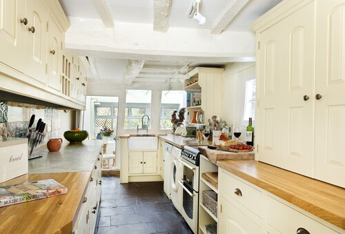 Cobbler's Cottage (2) -  a beautiful cottage sleeping 2 guests