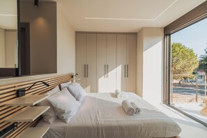 Deluxe Villa, Pool View | 2 bedrooms, in-room safe, blackout drapes, soundproofing