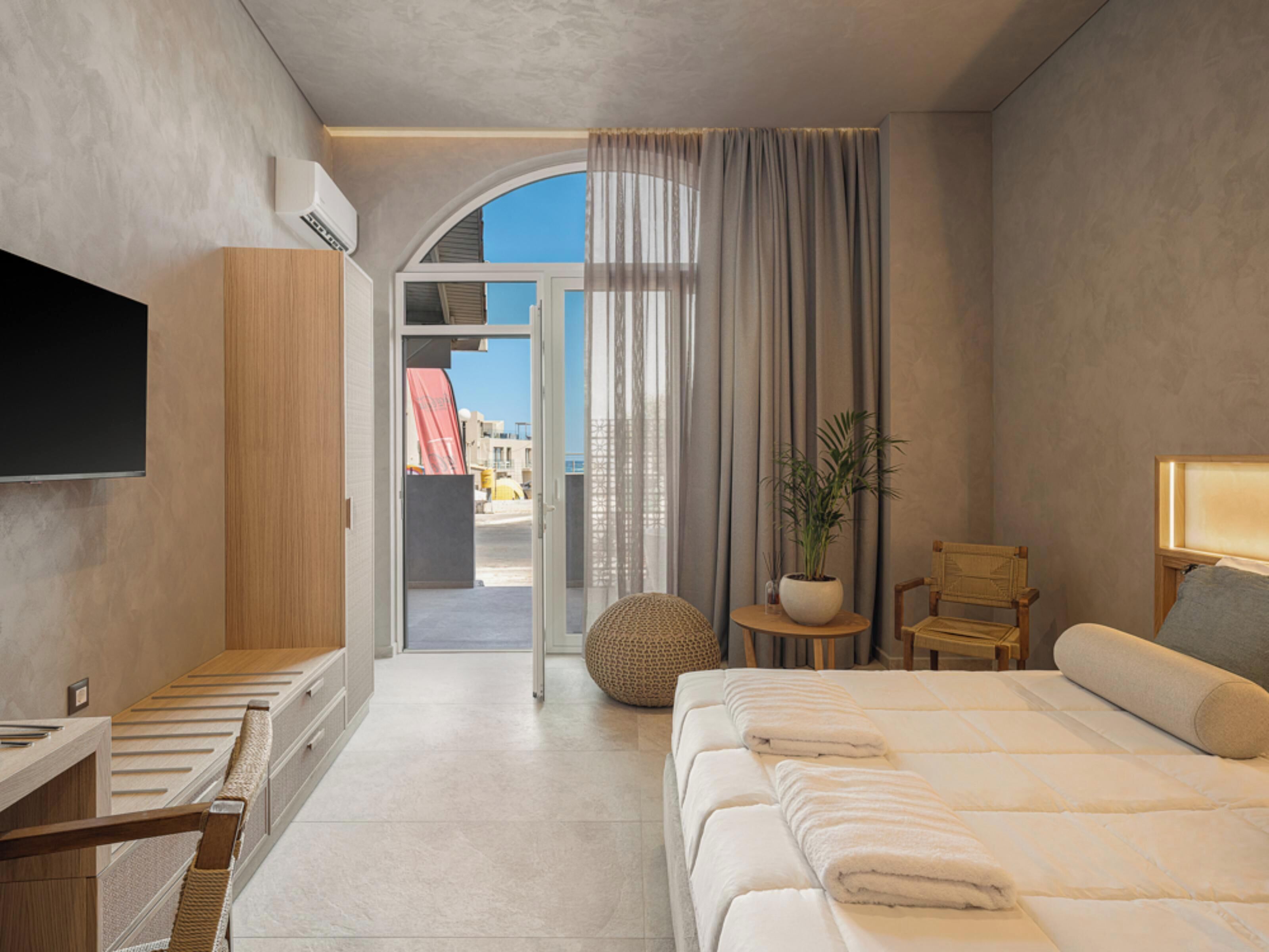 Standard Room, City View