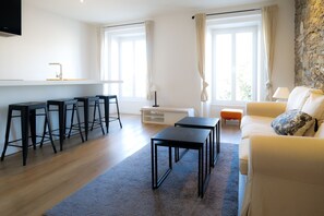 TV, books - Flat with harbour view Les Sables d'Olonne 3 people (Les Sables-d´Olonne)