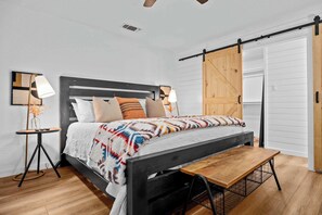 3 chambres, fer et planche à repasser, Wi-Fi, literie fournie
