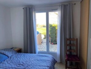 3 chambres, fer et planche à repasser, lit parapluie, Wi-Fi gratuit