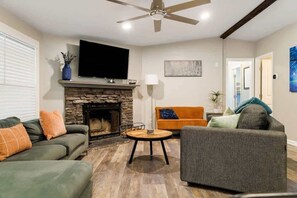 Smart TV, fireplace, offices
