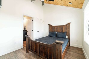 4 Schlafzimmer, Bügeleisen/Bügelbrett, WLAN, Bettwäsche