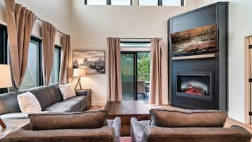 TV, fireplace, offices