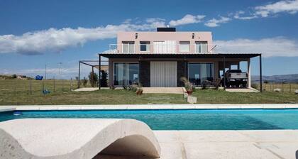 House by the lake Puerto del Aguila inbalo 01