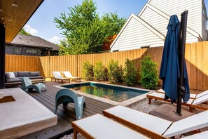 Pool - Austin Abode | Heated Pool | Sleeps 12 | Rainey St (Austin)