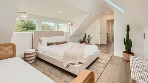 4 habitaciones, escritorio, tabla de planchar con plancha y wifi 