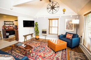 TV, fireplace, offices