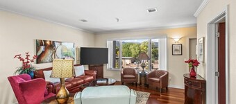 The Perch on Main | Top Floor D/T Carbondale Condo