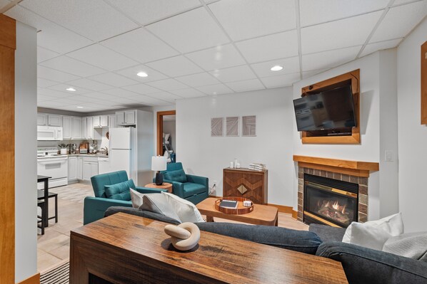 Smart TV, fireplace - Remodeled Disciples Village #377 Condo and Walking Distance to the Slopes! (Boyne Falls)