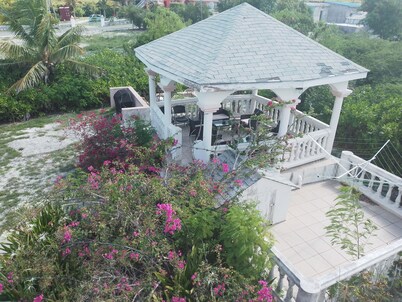 Colwins #4 For Families/Couples/Singles Sleeps 4