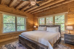 4 bedrooms, free WiFi, bed sheets