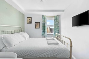 1 bedroom, iron/ironing board, Internet, bed sheets