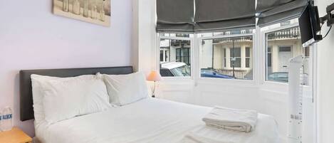 1 間睡房、上網、床單