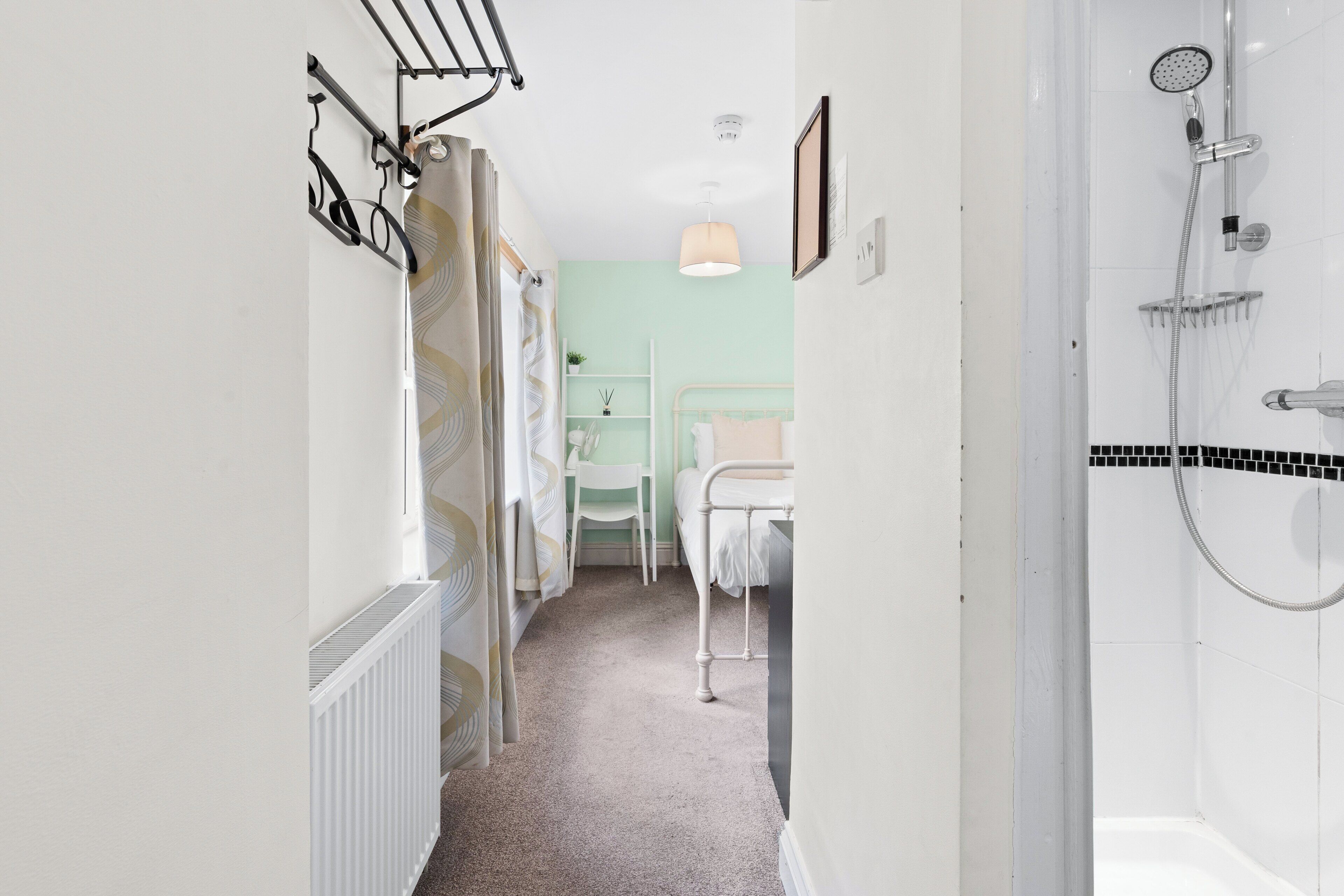 1 bedroom, iron/ironing board, internet, bed sheets