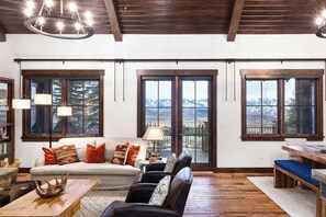 TV, fireplace, offices