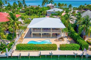 Exterior - Duck Key Retreat: 3BR+Bonus, Private Pool & Waterfront Dockage (Duck Key)