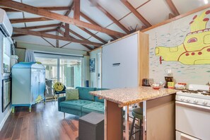 Apartment (0 Bedroom) | Bahagian dalam