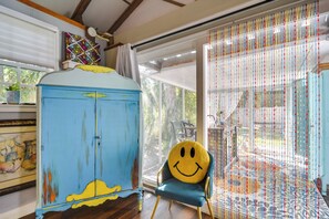 Apartment (0 Bedroom) | Interior - 7 Mi to Dtwn: Studio w/ Screened Porch in Tampa (Tampa)