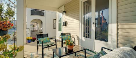 Apartment (2 Bedrooms) | Front of property