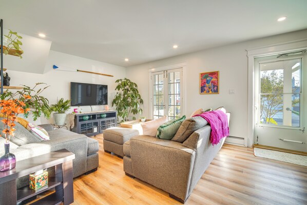 Apartment (2 Bedrooms) | Interior - Walk to Beach: Dog-friendly Ventnor City Retreat! (Ventnor City)