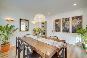 Apartment (2 Bedrooms) | Interior - Walk to Beach: Dog-friendly Ventnor City Retreat! (Ventnor City)