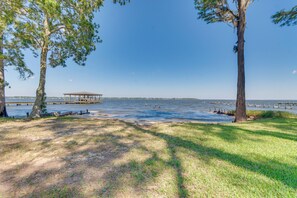 Interior - Bayfront Gem: Patio & Fire Pit in Pensacola (Pensacola)