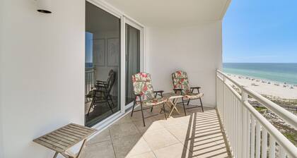 Steps to Beach: Oceanfront Condo in Perdido Key!