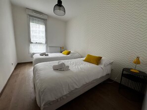 2 Schlafzimmer, Bügeleisen/Bügelbrett, Reisekinderbett, WLAN