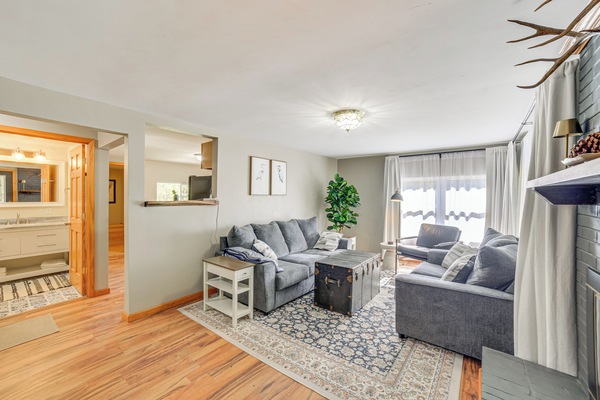 House (2 Bedrooms) | Interior